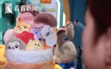 《疯狂动物城2》周边产品热销 义乌商户发货忙